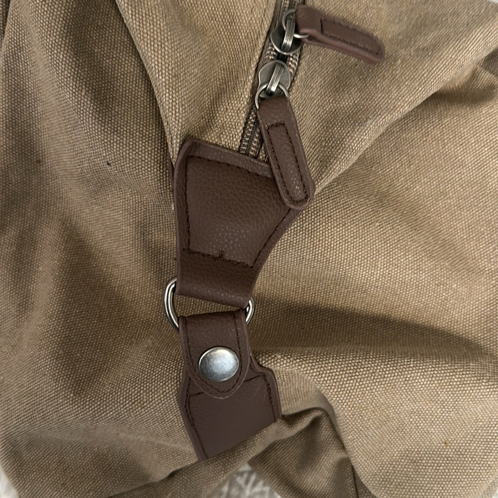 NWOT Oswald & Sons Off to Disney Again Duffel Bag - Picture 6 of 8